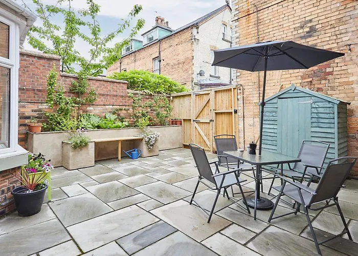 Semesterbostad Host & - The Courtyard At No.47