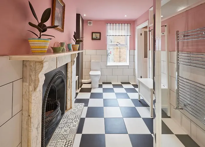 Semesterbostad Host & - The Courtyard At No.47